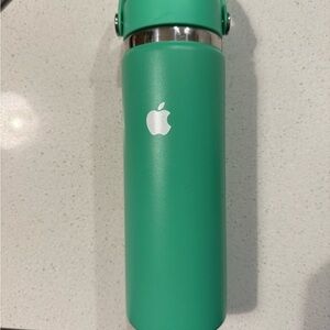 Apple Green Water Bottle